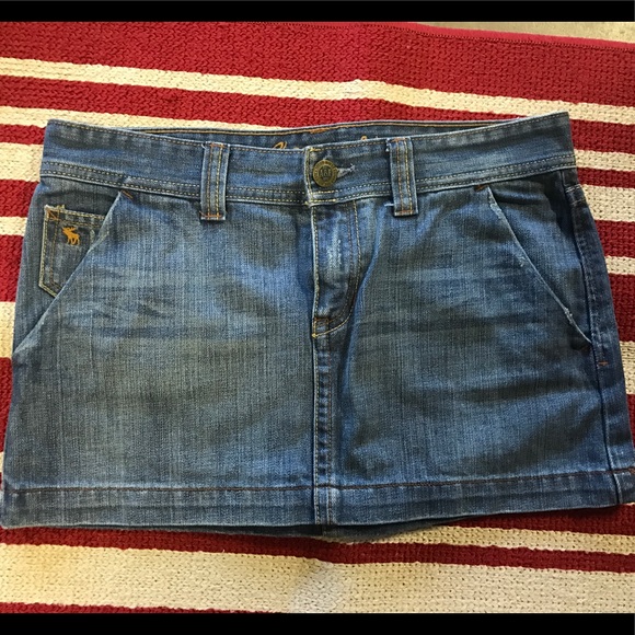 Abercrombie & Fitch Denim Skirt - Picture 1 of 2